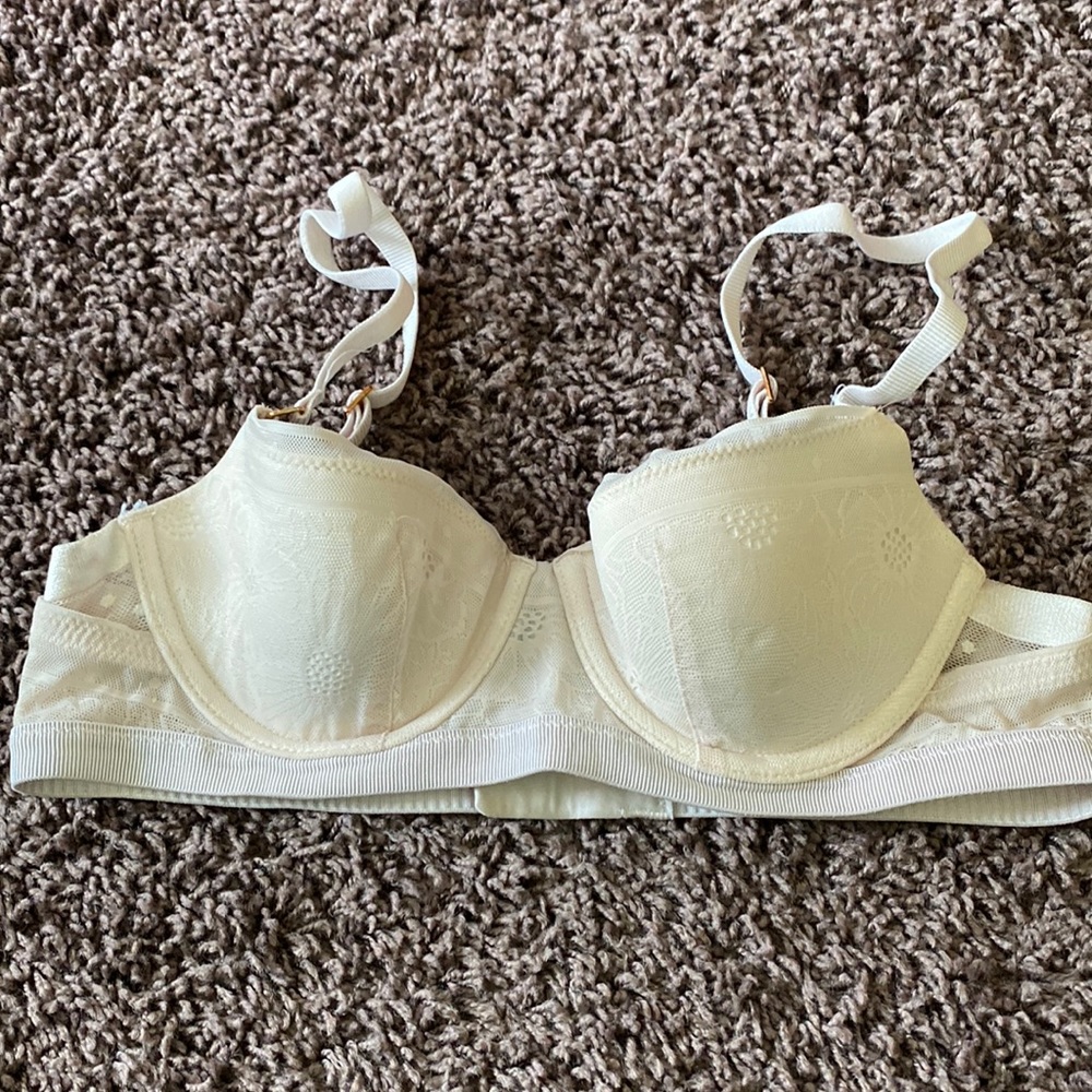 Aerie 32a off white bra